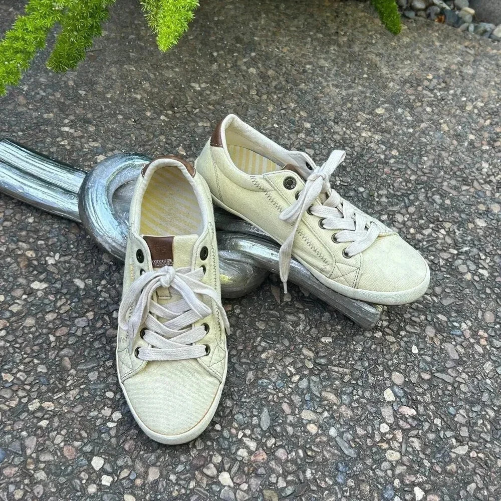 Taos Starburst Pale Yellow Canvas Lace Up Casual Sneakers Size 8.5